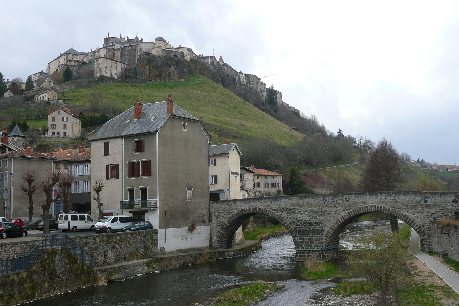 Photo France Saint Flour 2008-04 14