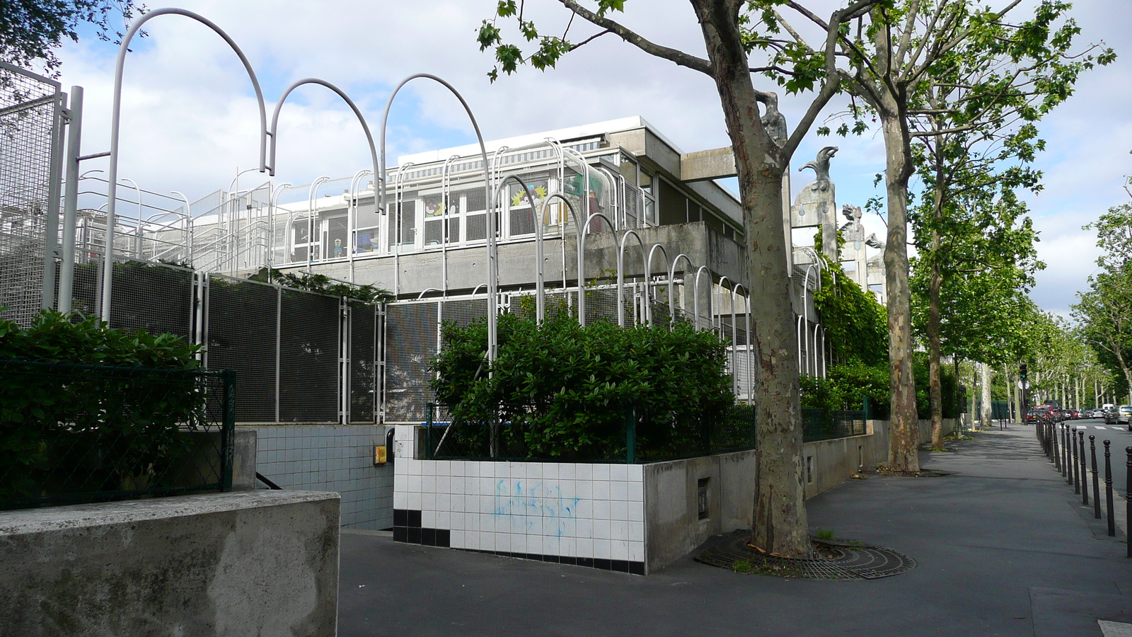 Photo France Paris 17eme Arrondissement Boulevard Péreire 2007-05 23
