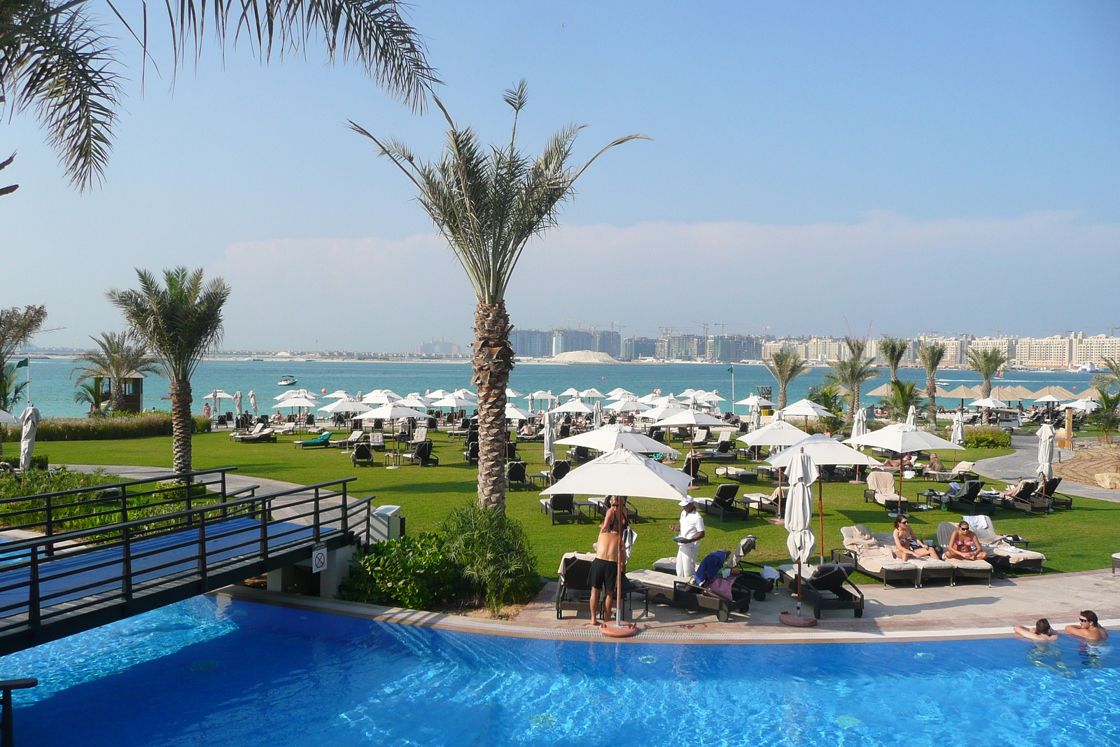 Photo Émirats arabes unis Dubai Hotel Le Meridien Mina Seyahi 2008-11 115