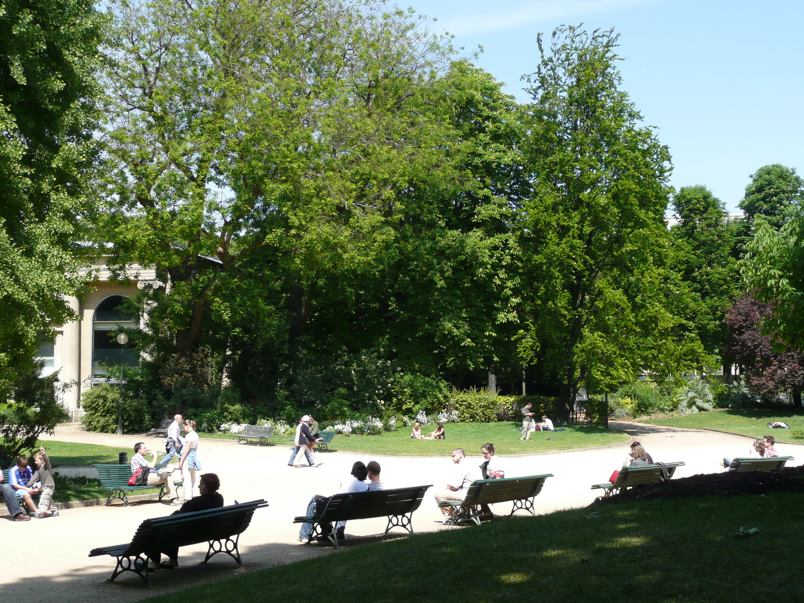 Photo France Paris Avenue des Champs Elysees 2007-05 23