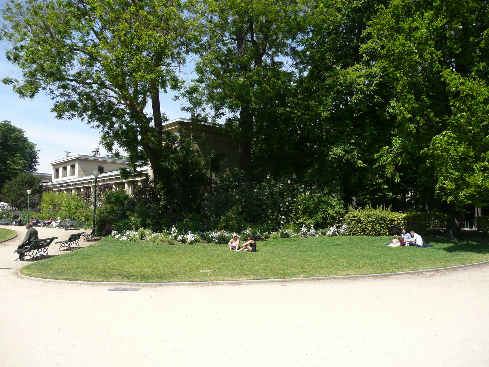 Photo France Paris Avenue des Champs Elysees 2007-05 12