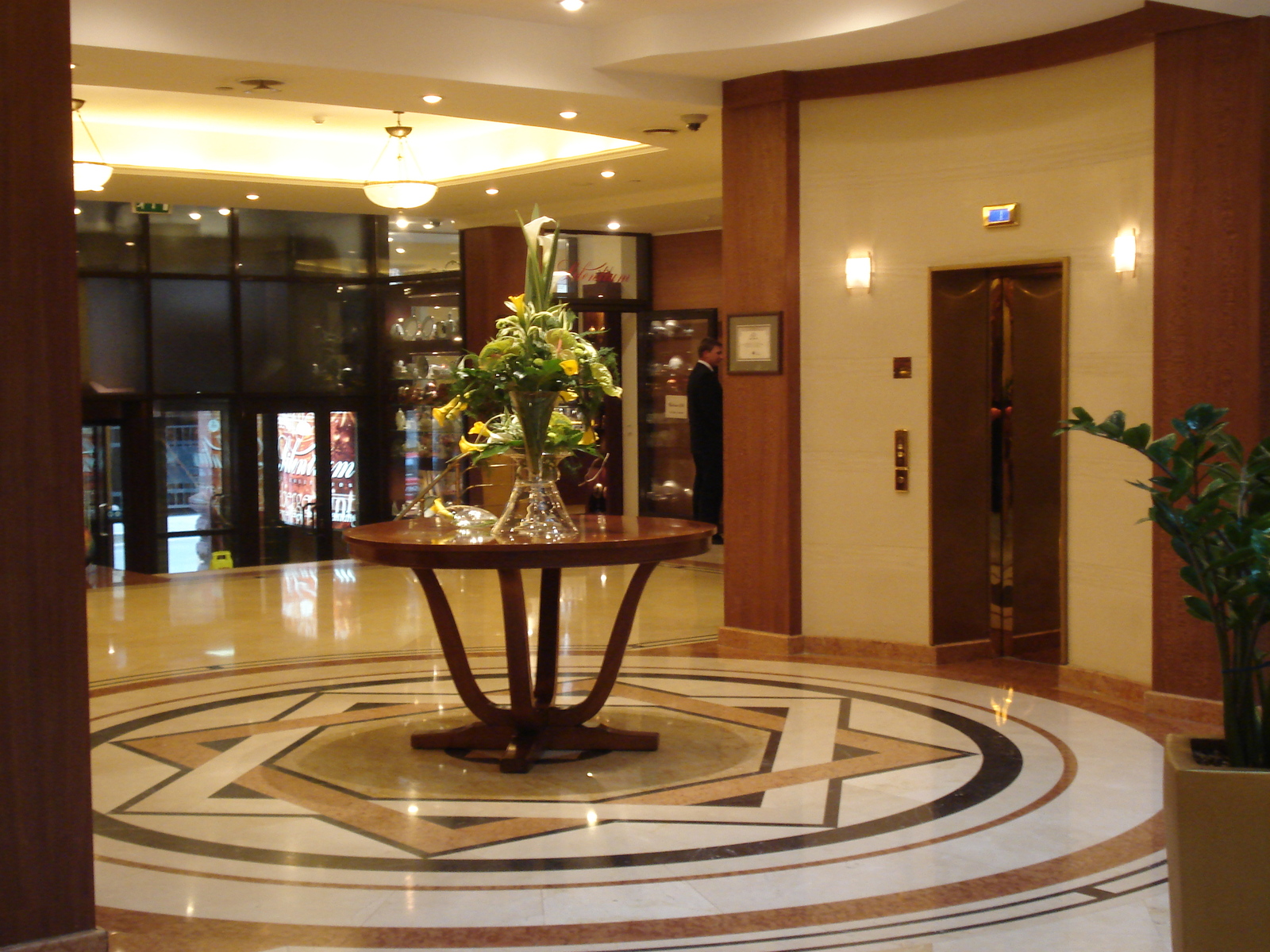 Photo Russie Saint-Pétersbourg Hotel Renaissance Baltic 2006-07 1