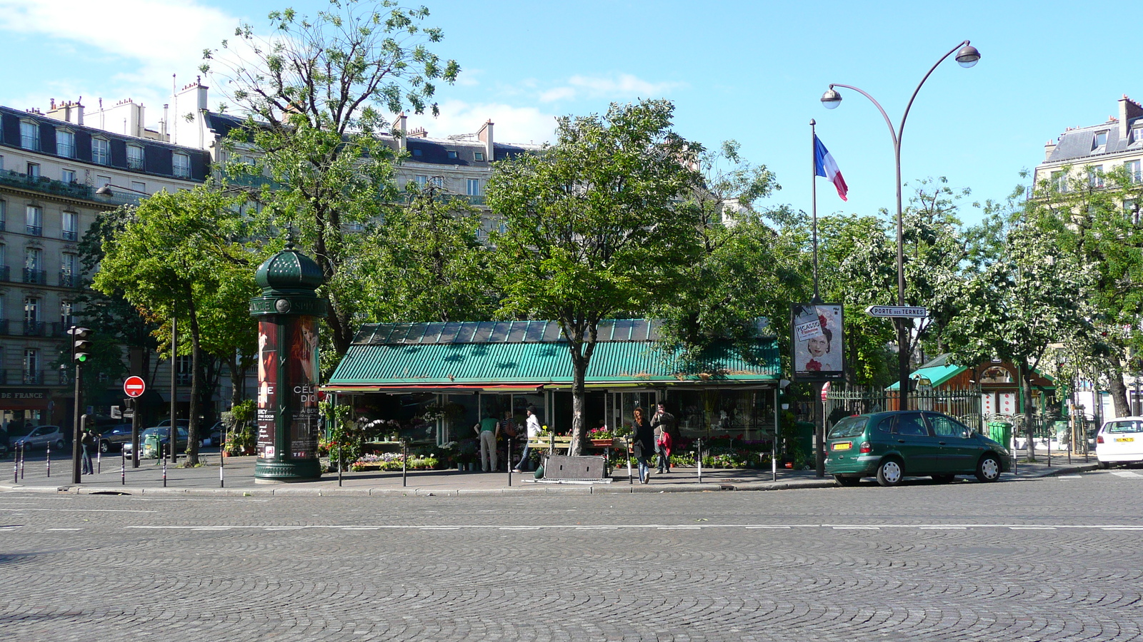 Photo France Paris Place des Ternes 2007-05 1