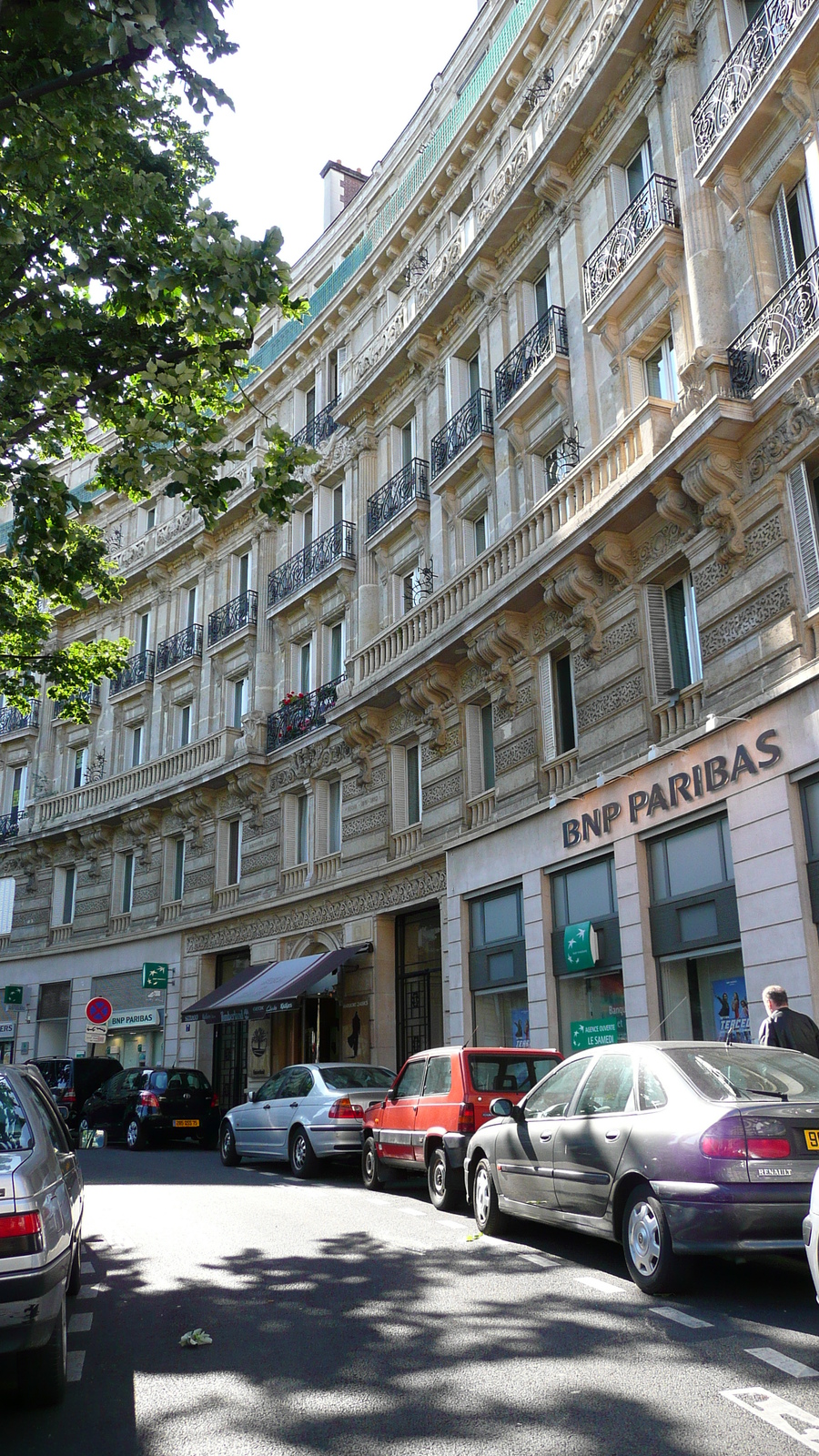 Photo France Paris Place des Ternes 2007-05 12