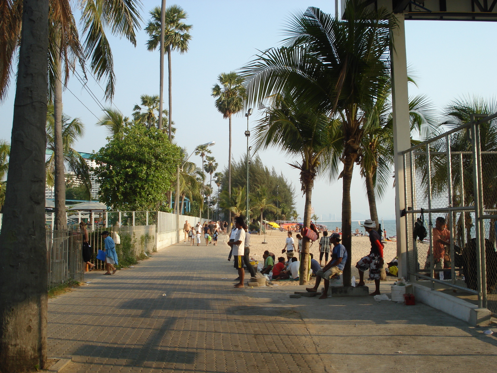 Photo Thaïlande Pattaya Plage de Dongtan 2008-01 0
