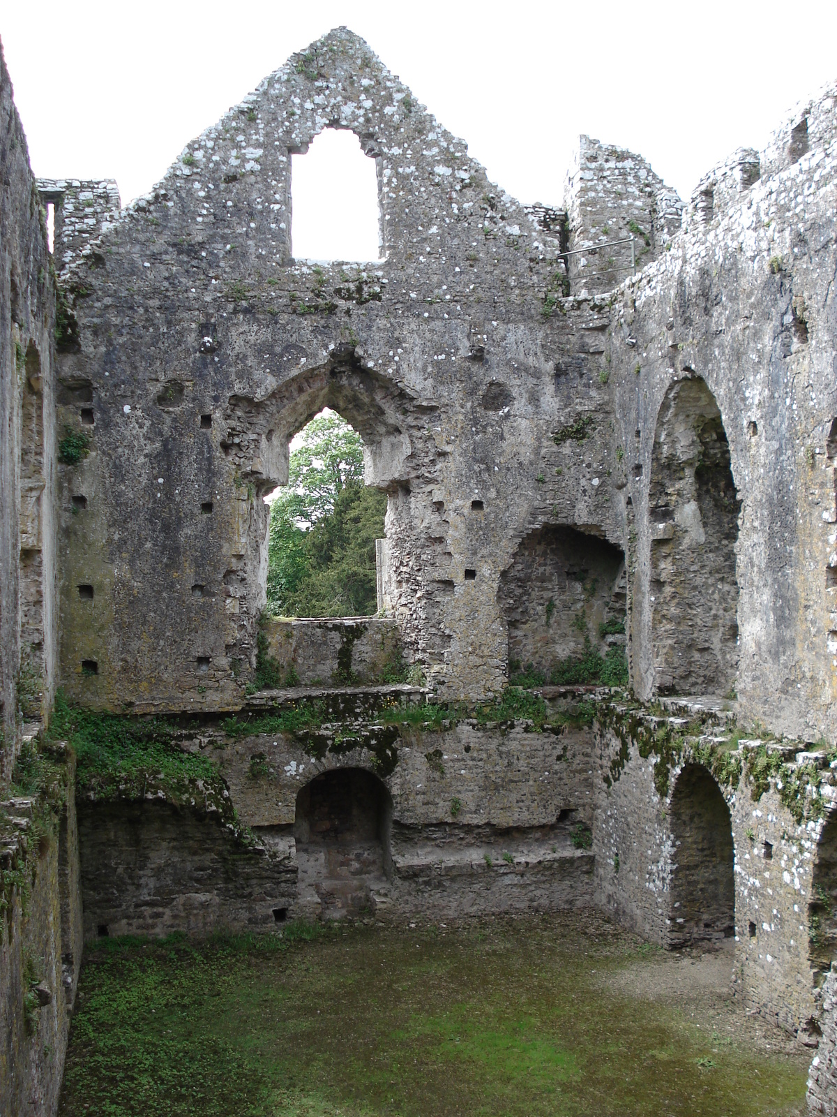 Photo Royaume-Uni Pembrokeshire Lamphey 2006-05 2