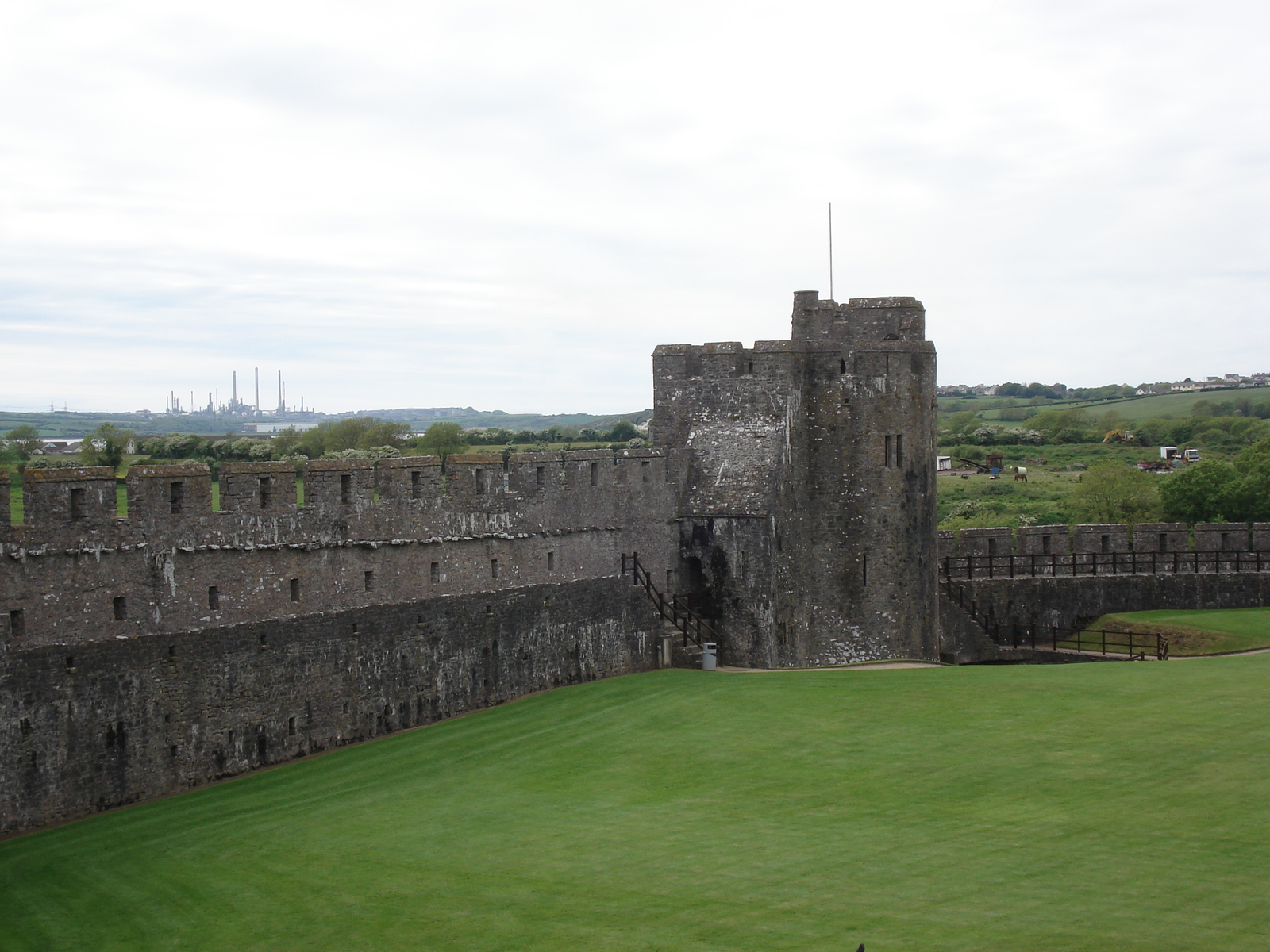 Photo Royaume-Uni Pembrokeshire Pembroke Castle 2006-05 15