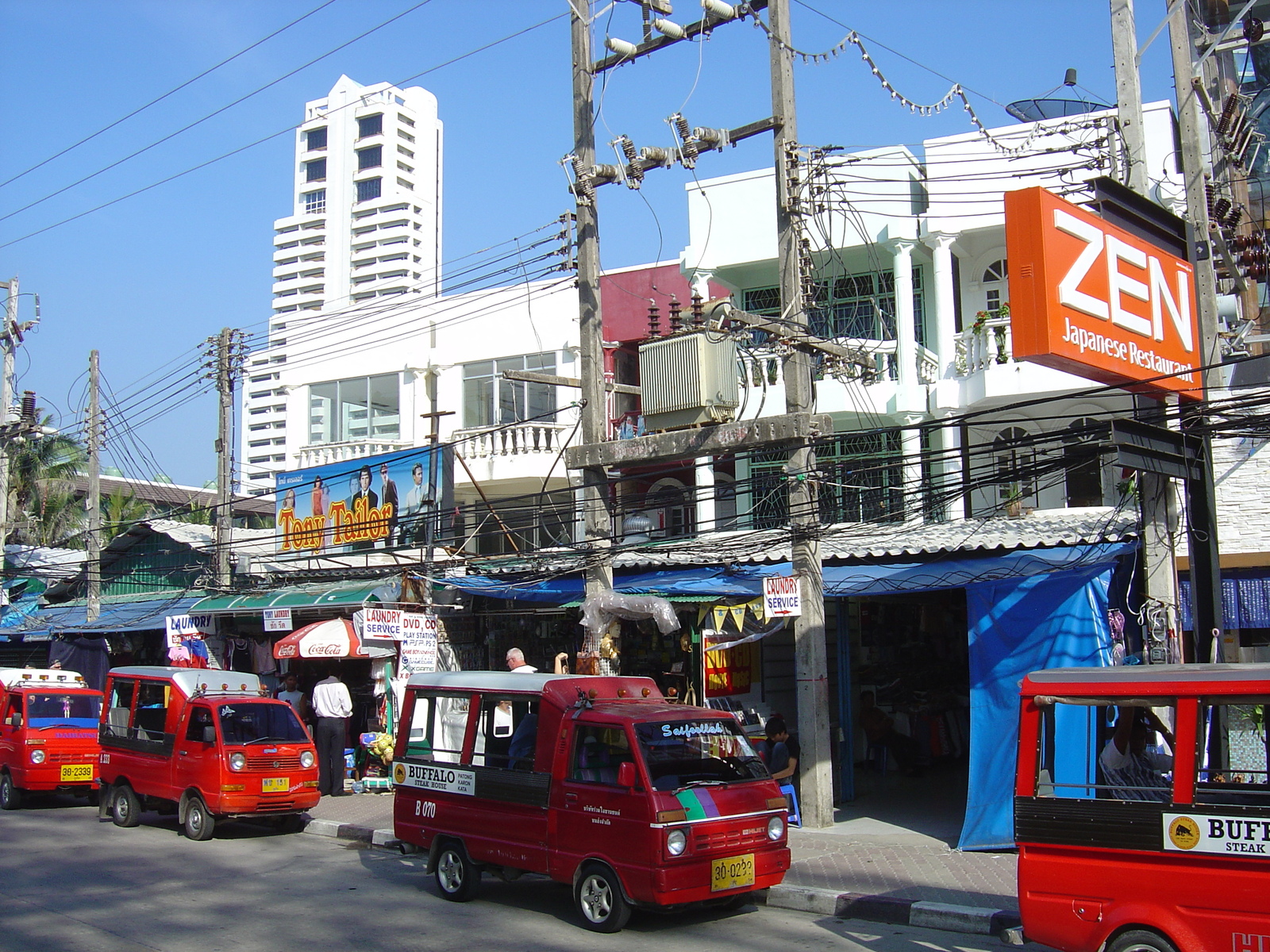 Photo Thaïlande Phuket Patong Beach Road 2005-12 65