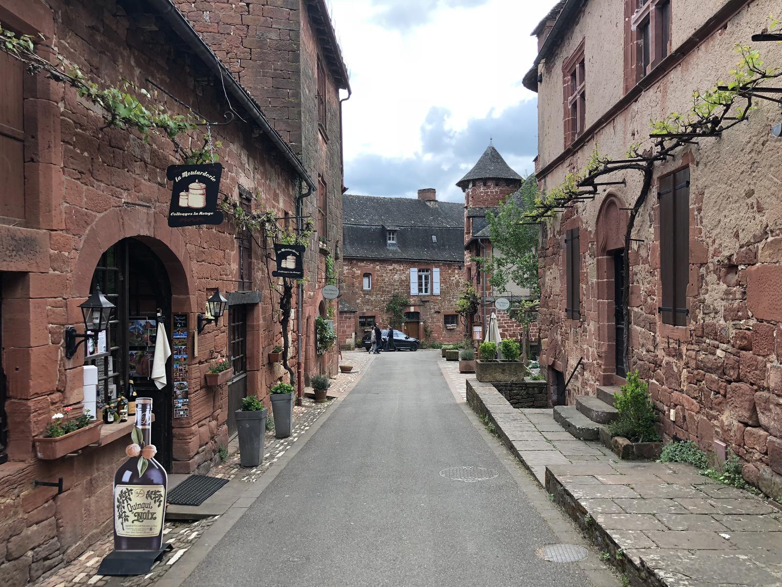 Photo France Collonges la Rouge 2018-04 77