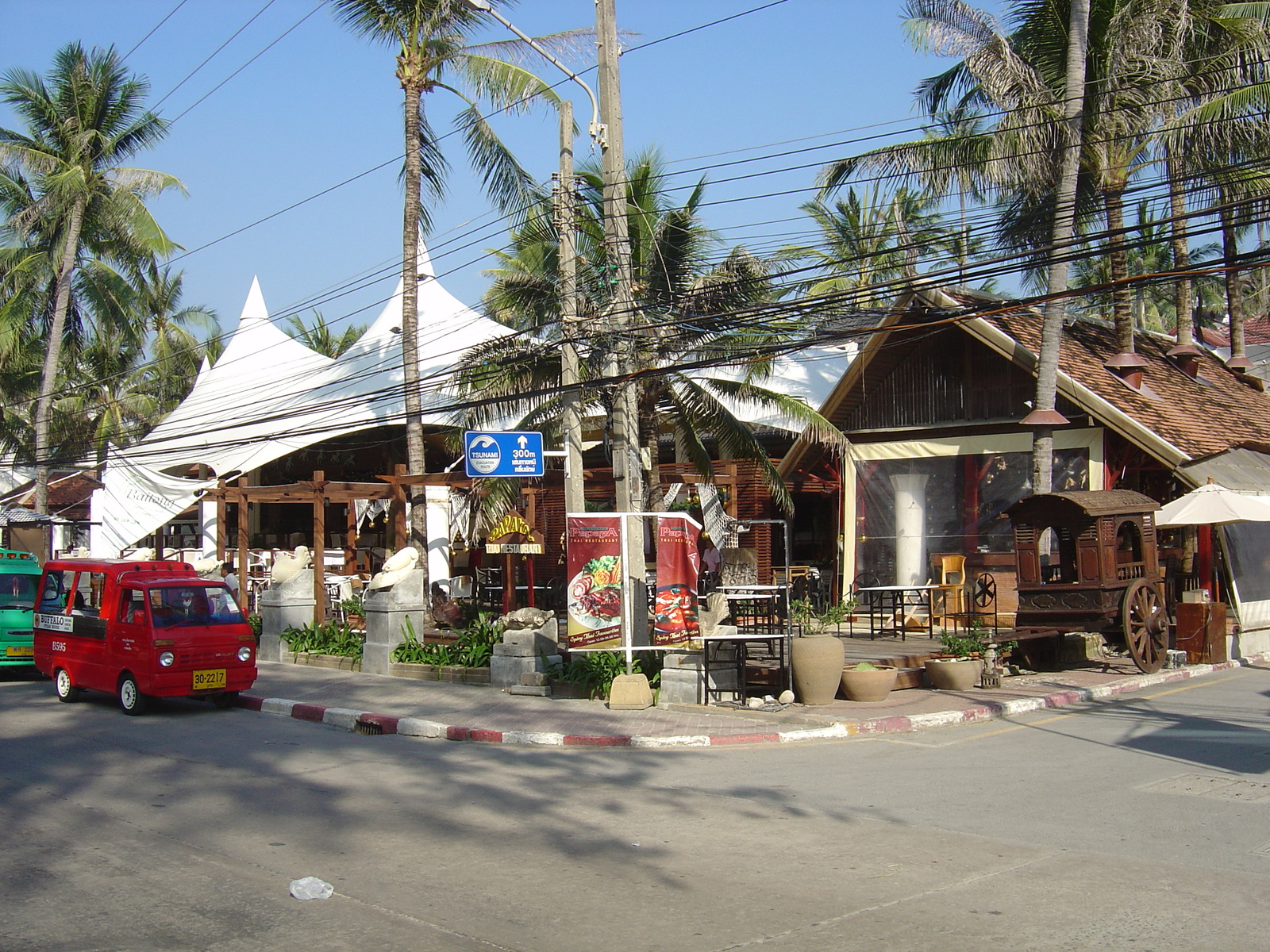 Photo Thaïlande Phuket Patong Beach Road 2005-12 14