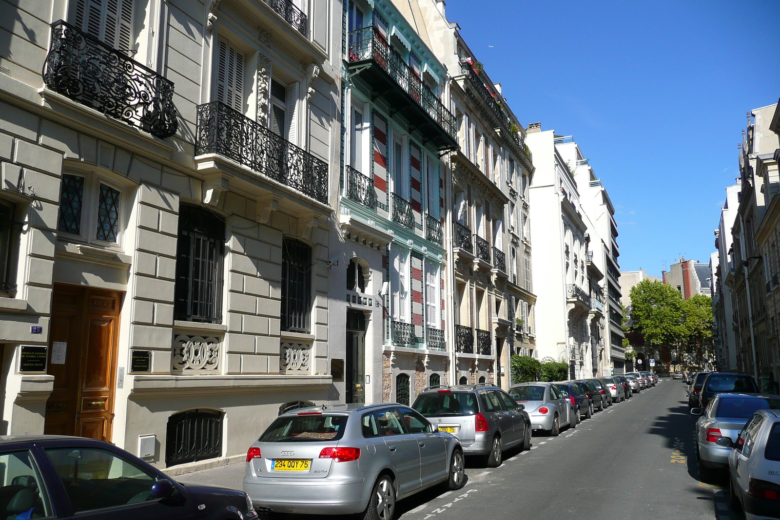 Photo France Paris 17eme Arrondissement Rue Fortuny 2007-09 9