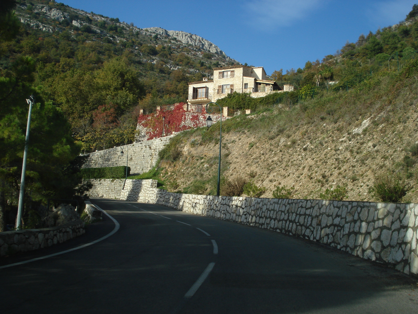 Photo France Côte d'Azur Route de Vence à Saint Jeannet 2006-12 22
