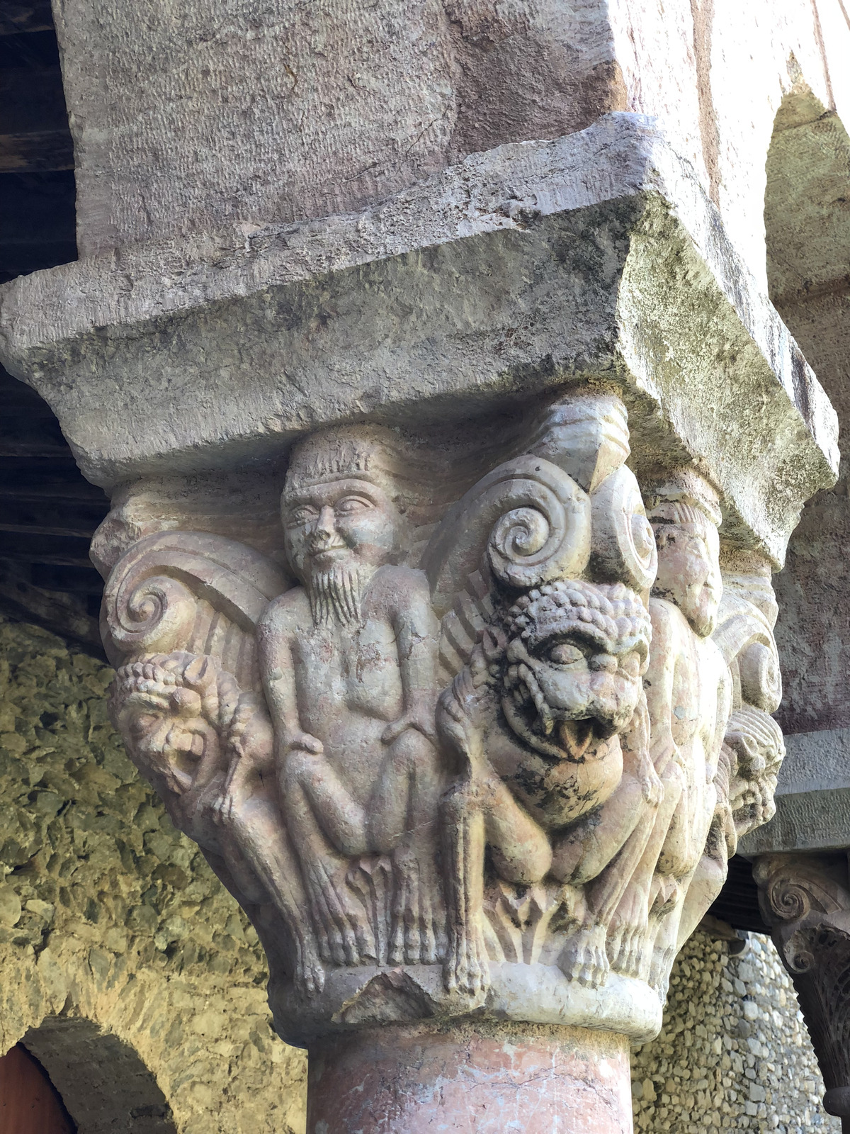 Photo France Abbaye Saint-Michel de Cuxa 2018-04 10