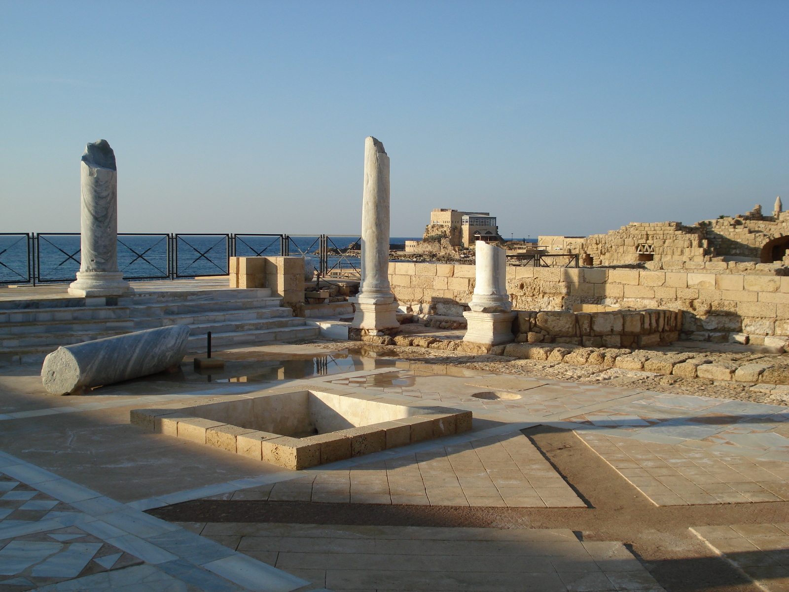 Photo Israel Caesarea 2006-12 98