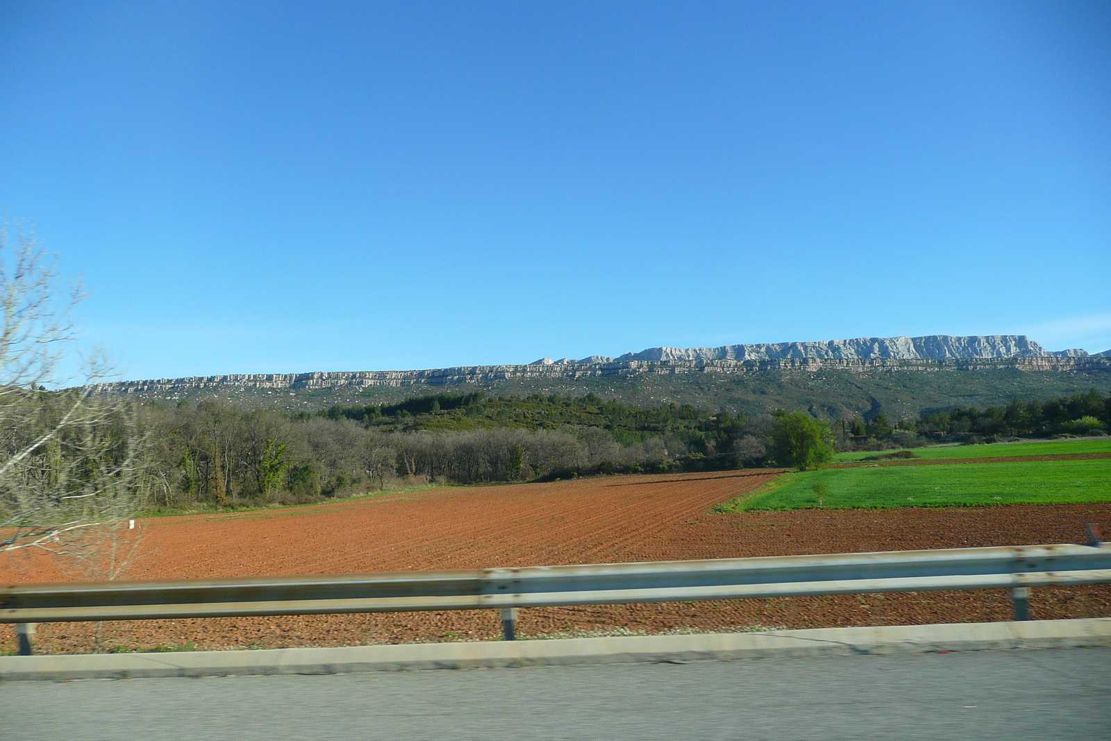 Photo France Côte d'Azur route A8 de Le Luc à Aix 2008-04 40