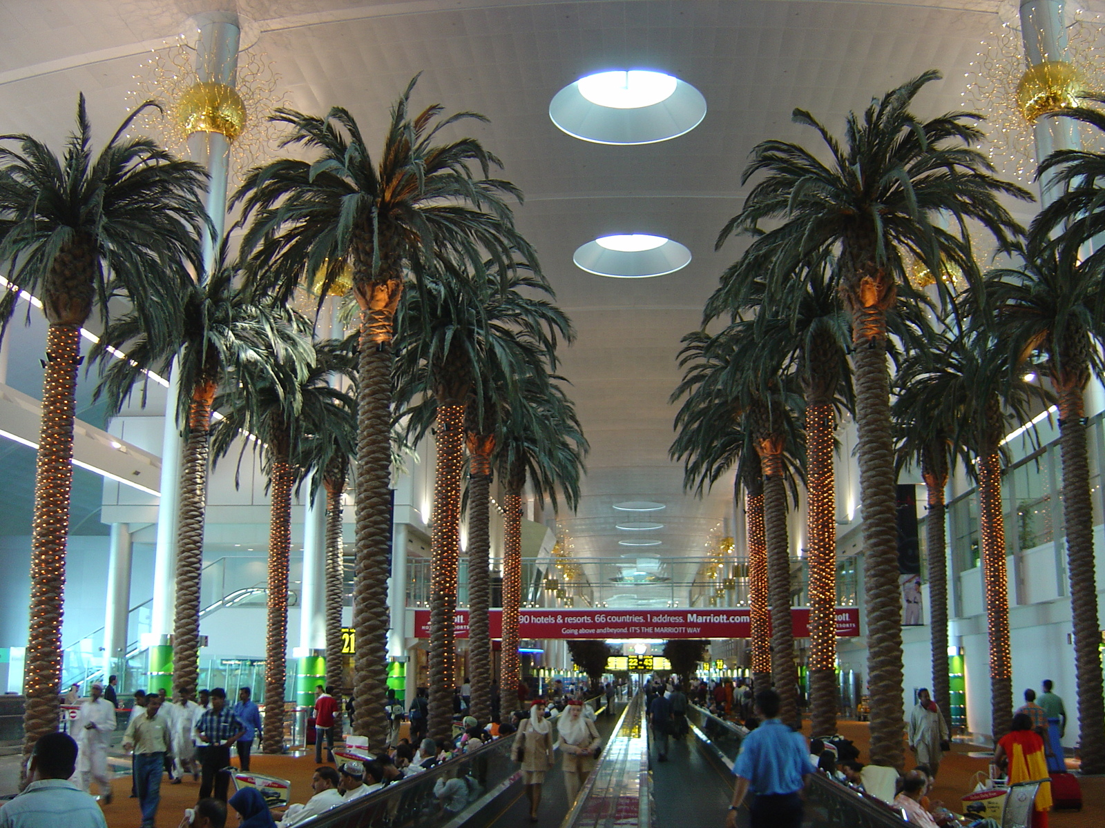 Photo Émirats arabes unis Dubai Aéroport international de Dubai 2005-09 7