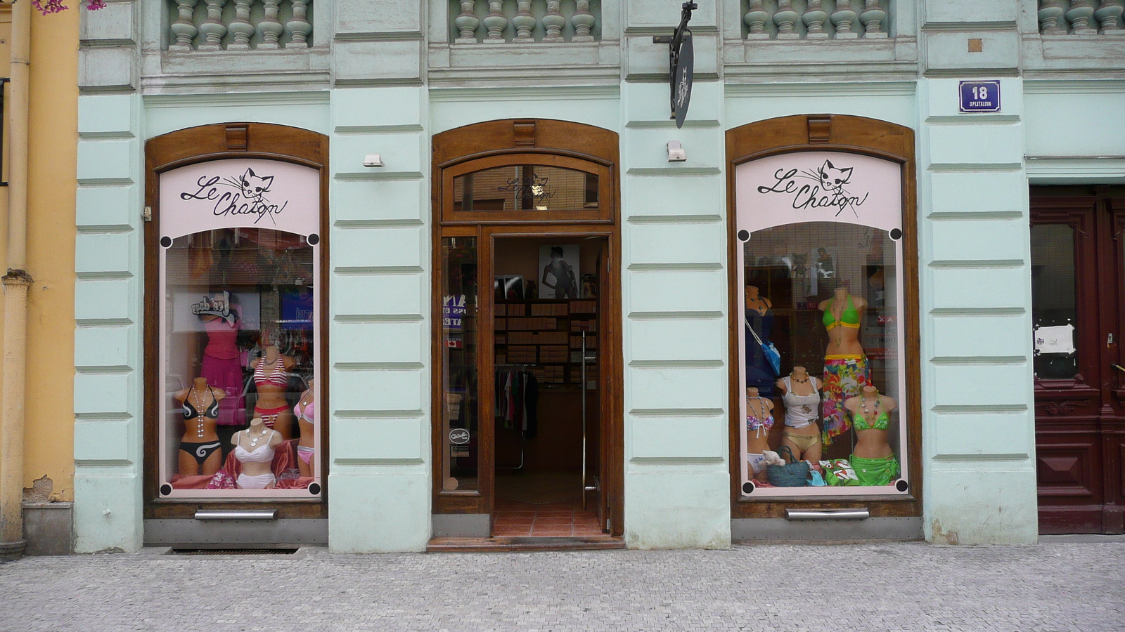 Photo République Tchèque Prague rue Opletalova 2007-07 23