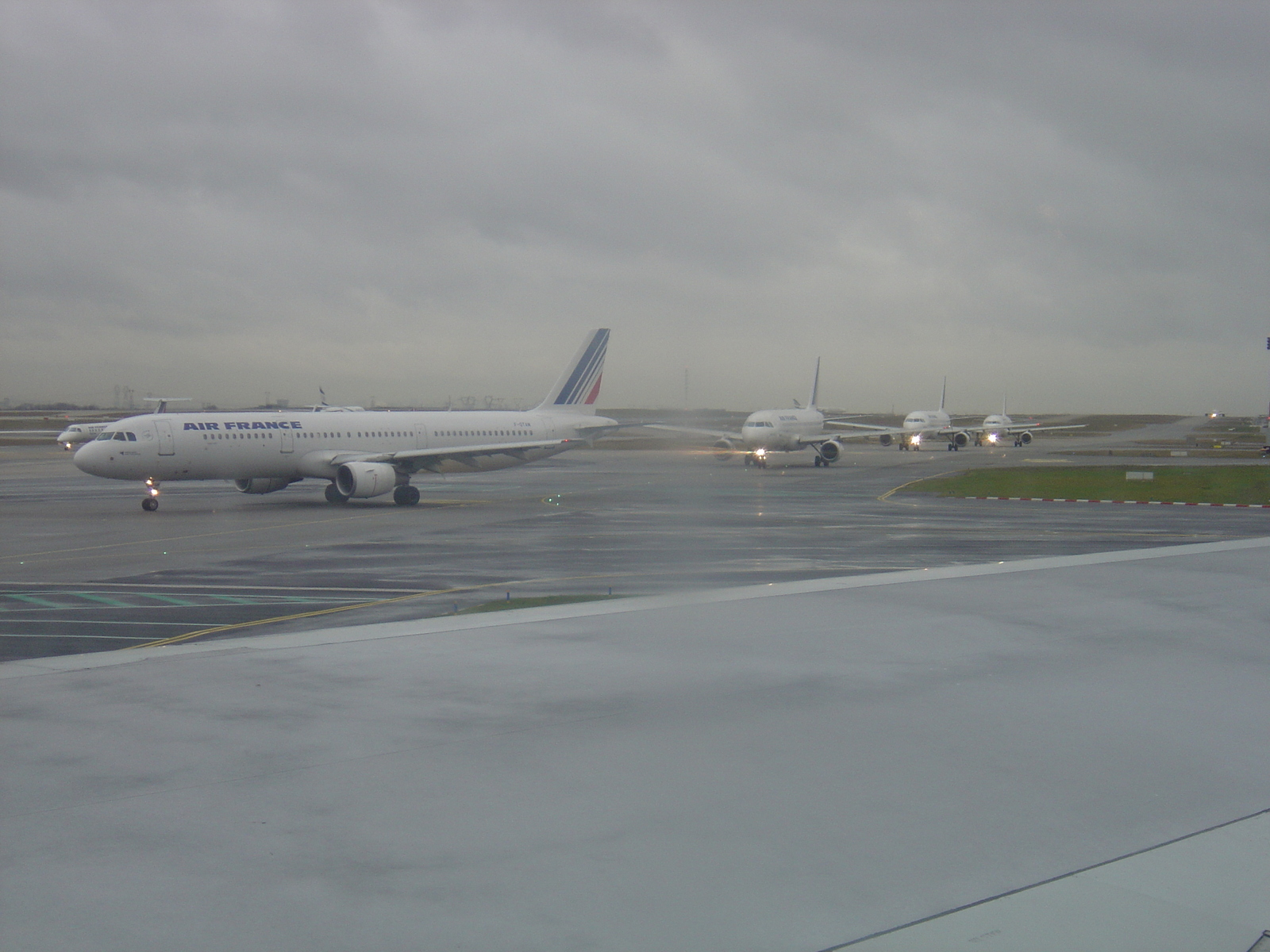 Photo France Aéroport Paris Charles de Gaulle 2004-12 3