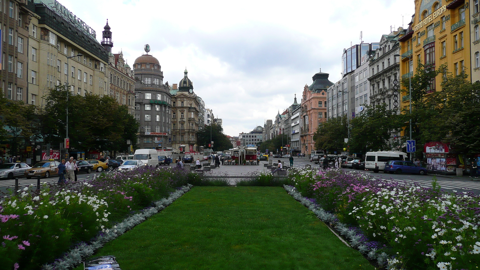 Photo République Tchèque Prague Place Vaclavske 2007-07 6