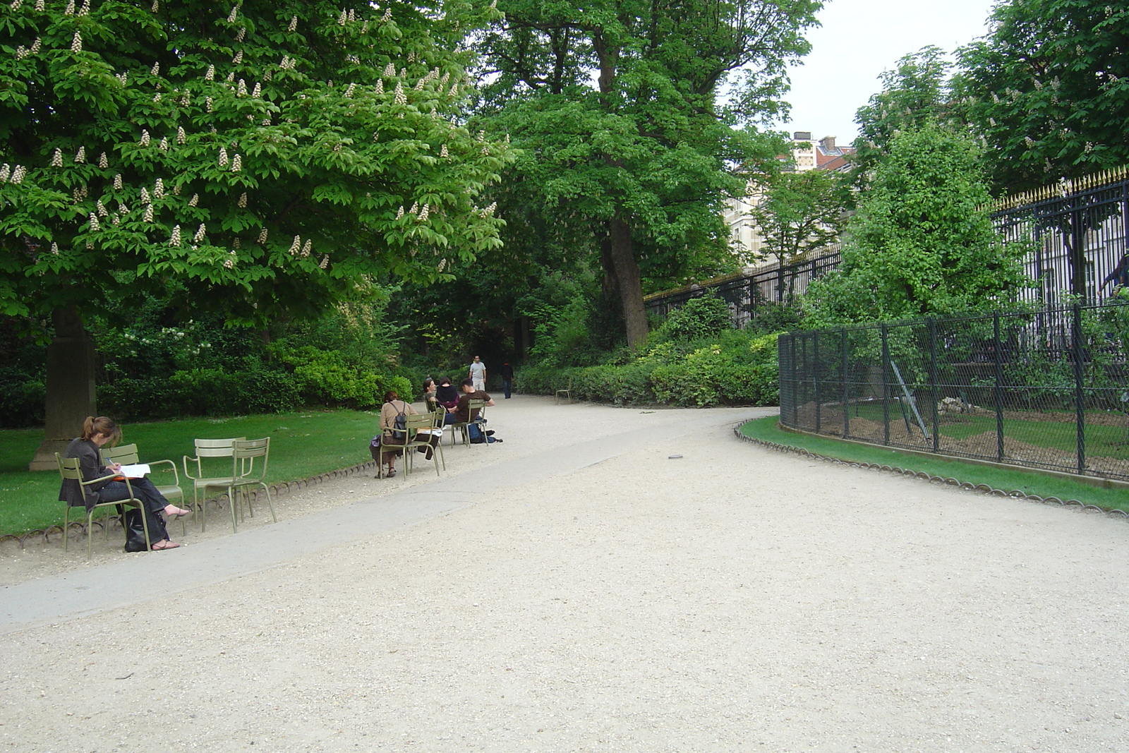 Photo France Paris Jardin du Luxembourg 2007-04 23