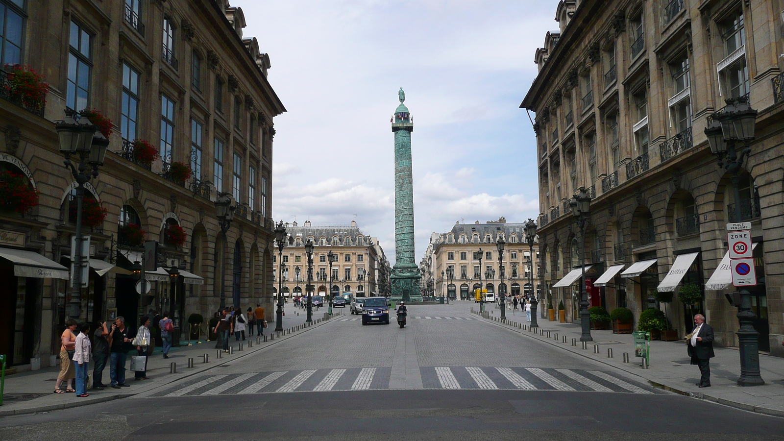 Photo France Paris Place Vendome 2007-07 10