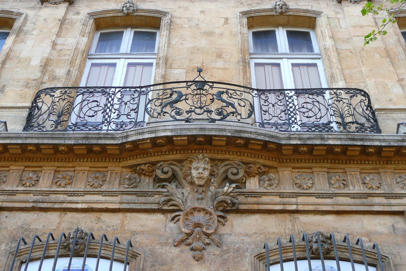 Photo France Aix en Provence Cours Mirabeau 2008-04 28