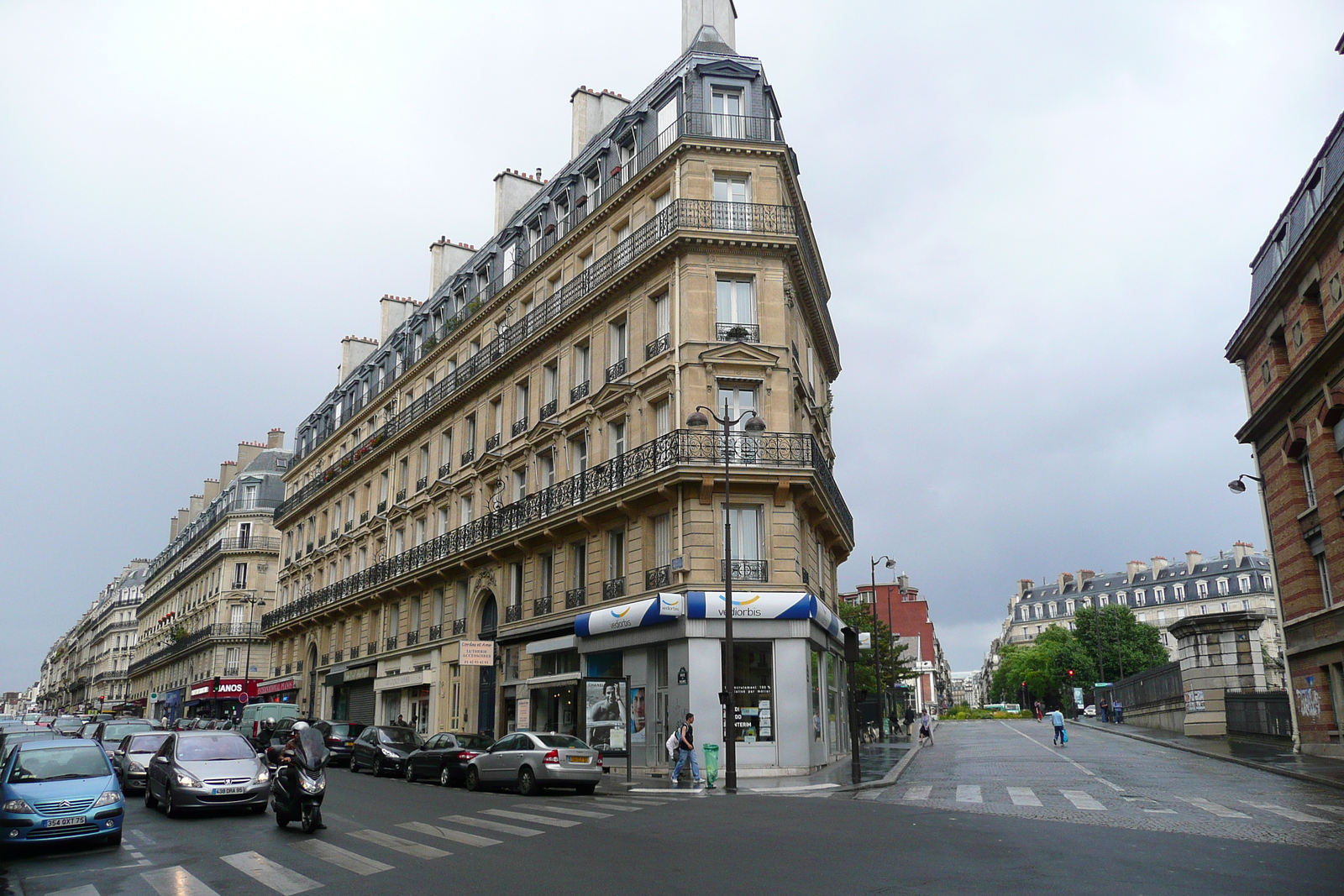 Photo France Paris Rue de Rome 2007-06 6