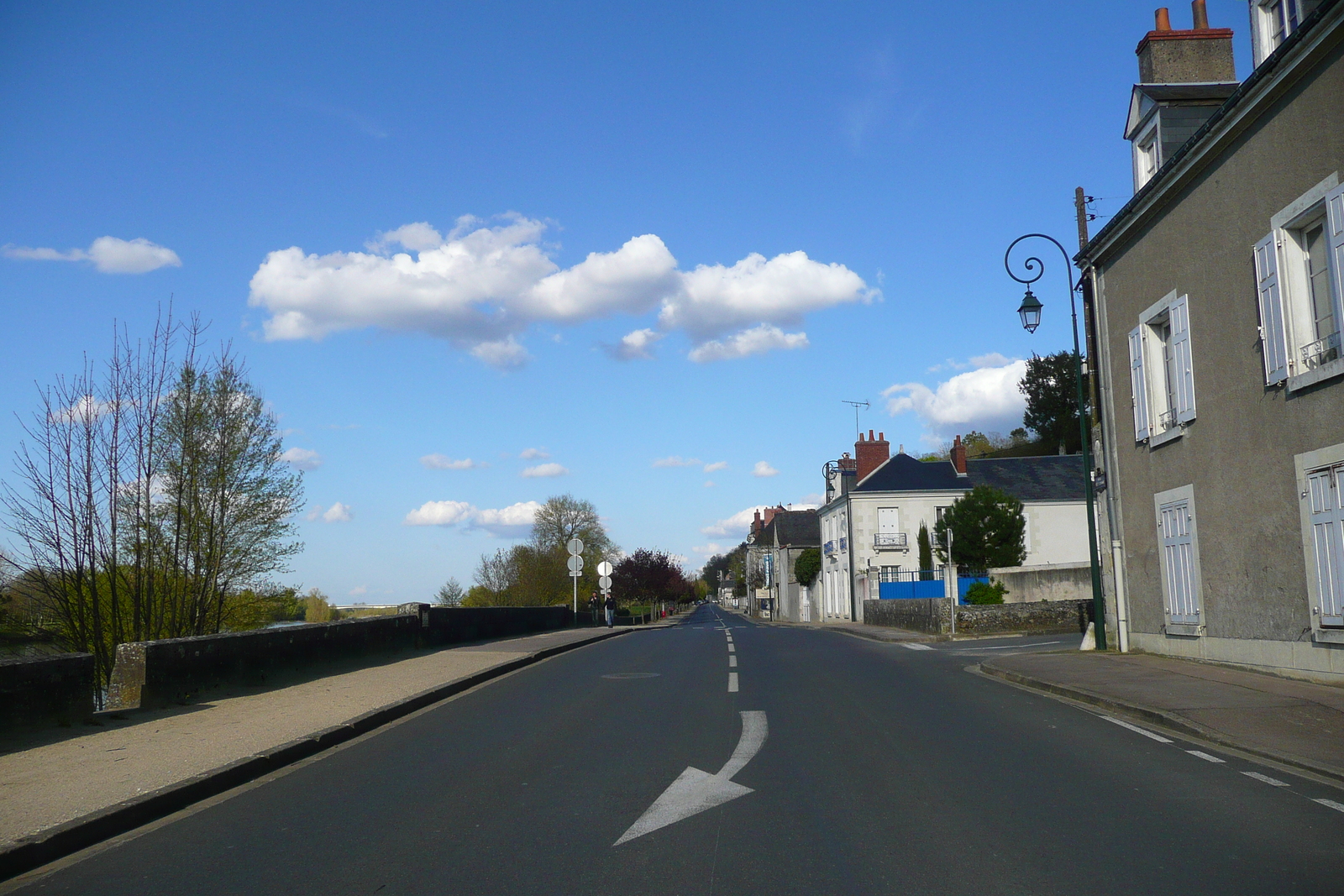Photo France Amboise route de Amboise à Blois 2008-04 25