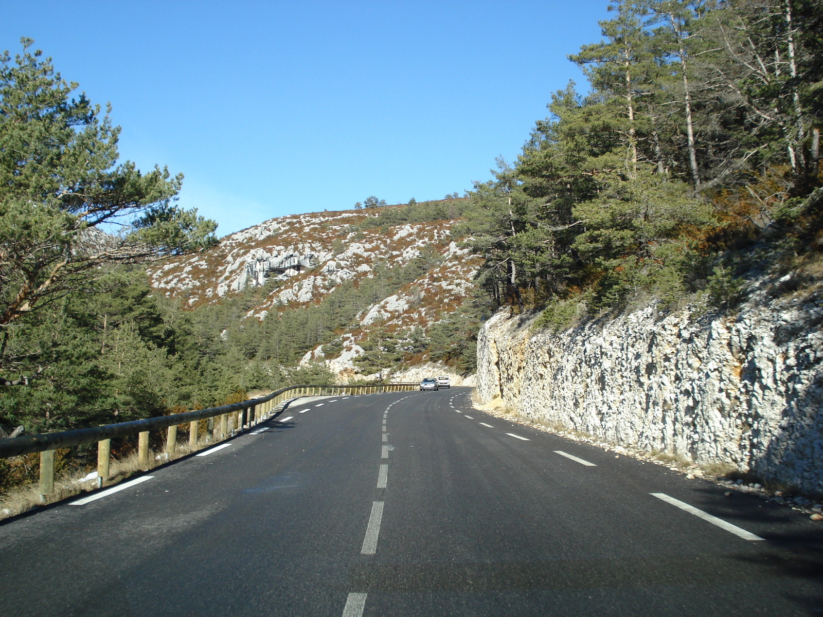 Photo France Route de Coursegoule à Gréolières les neiges 2007-01 44