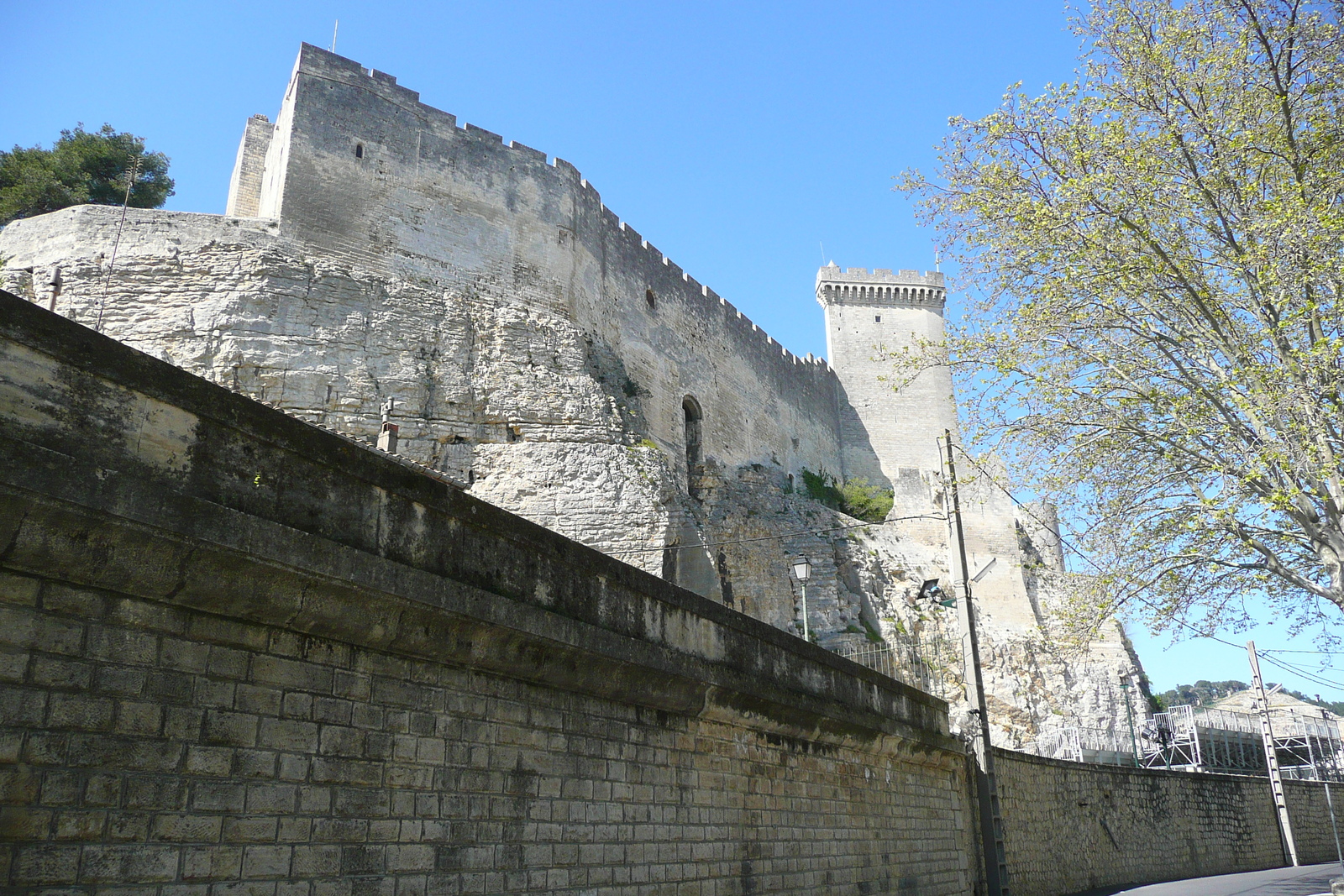 Photo France Beaucaire 2008-04 27