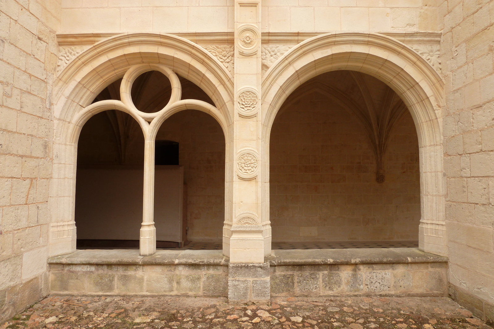 Photo France Fontevraud 2011-05 19
