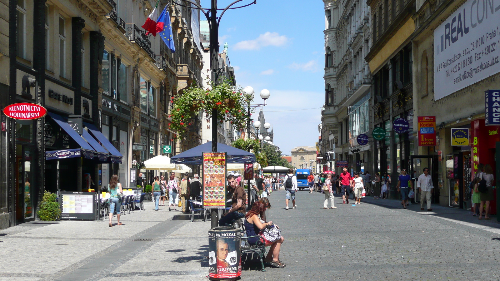 Photo République Tchèque Prague rue 28 Rijna 2007-07 2