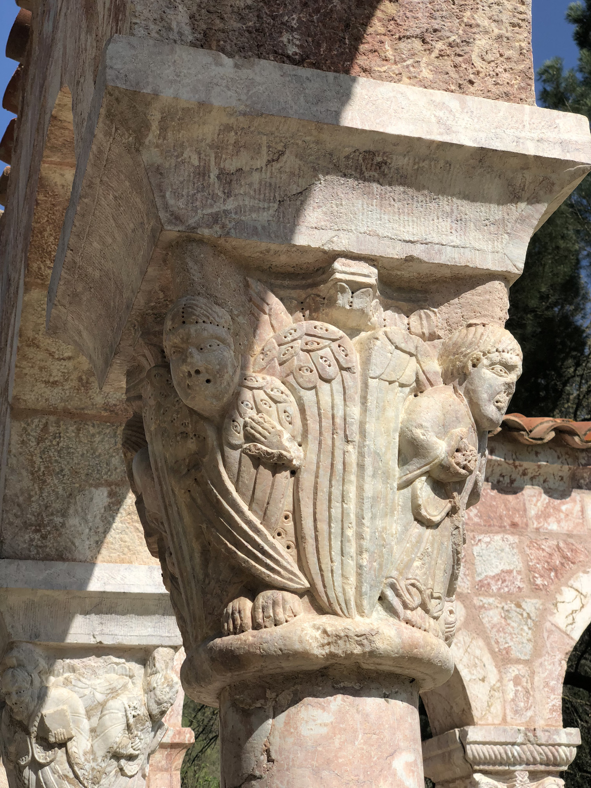 Photo France Abbaye Saint-Michel de Cuxa 2018-04 61