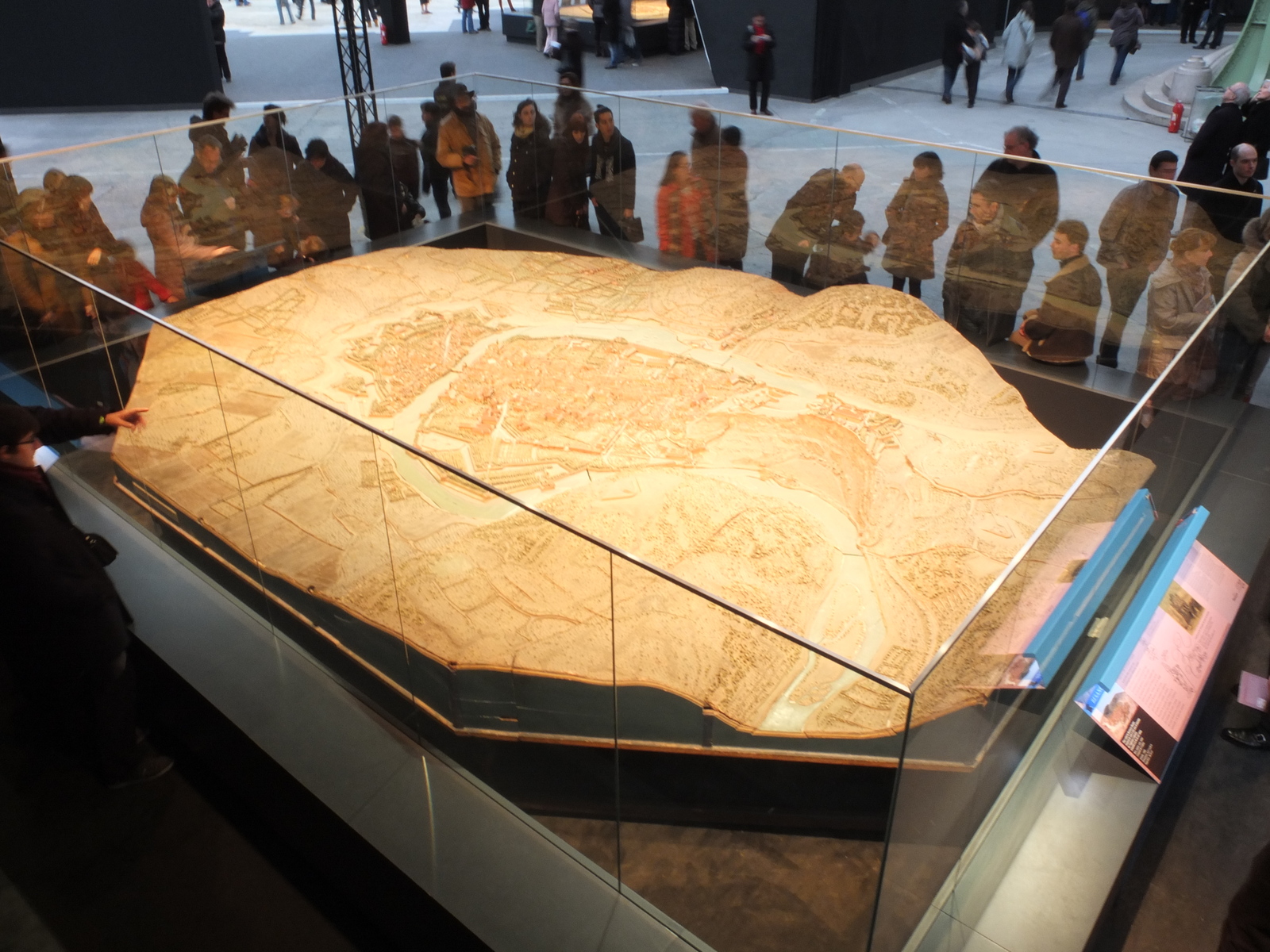 Photo France Paris Grand Palais 2012-01 75