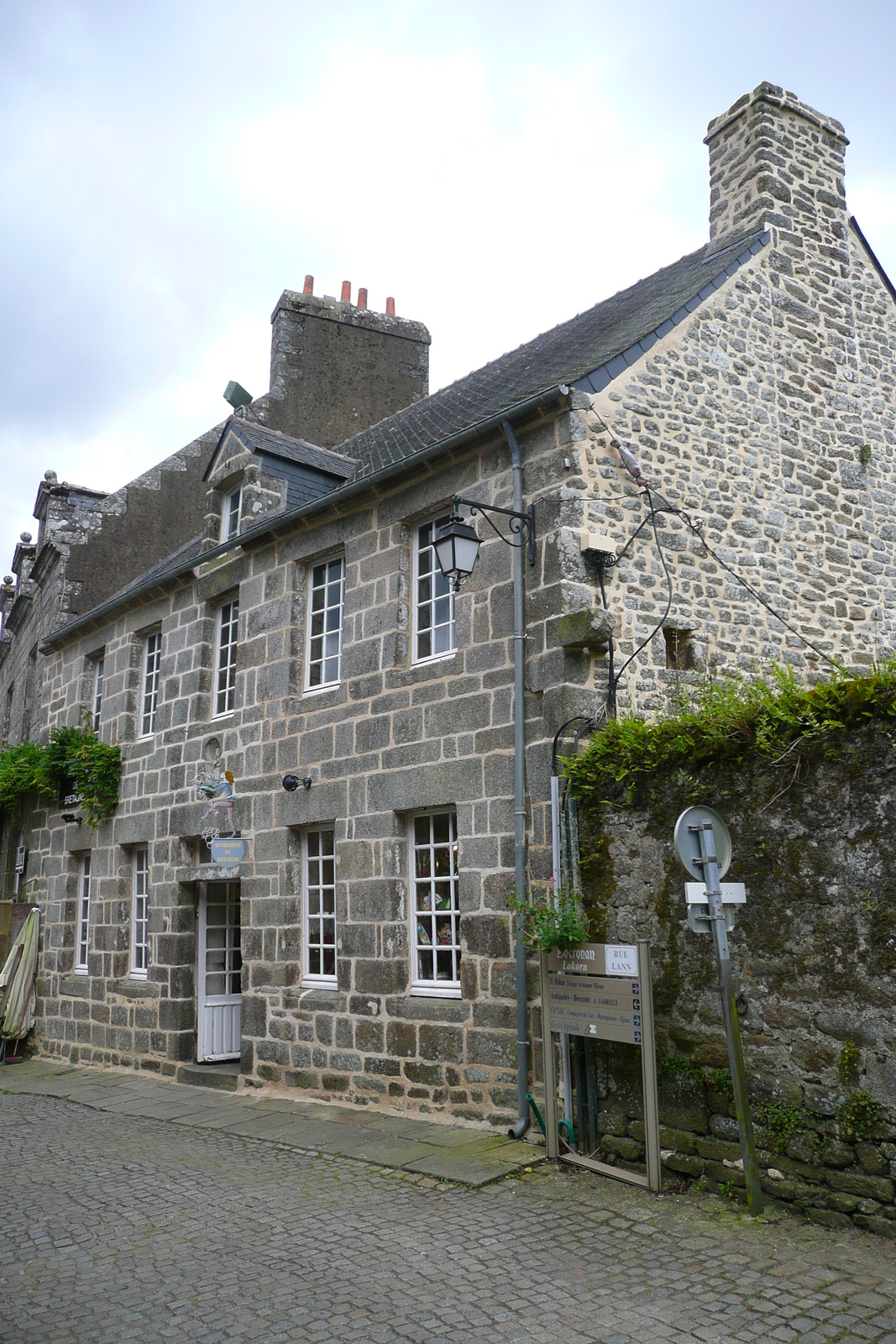 Photo France Locronan 2008-07 19