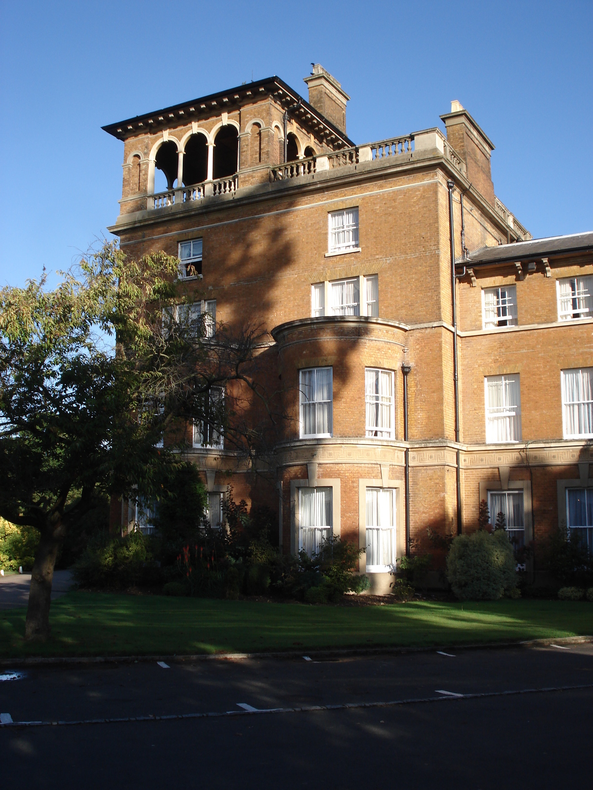 Photo Royaume-Uni Weybridge Hotel Oatlands Park 2006-10 15