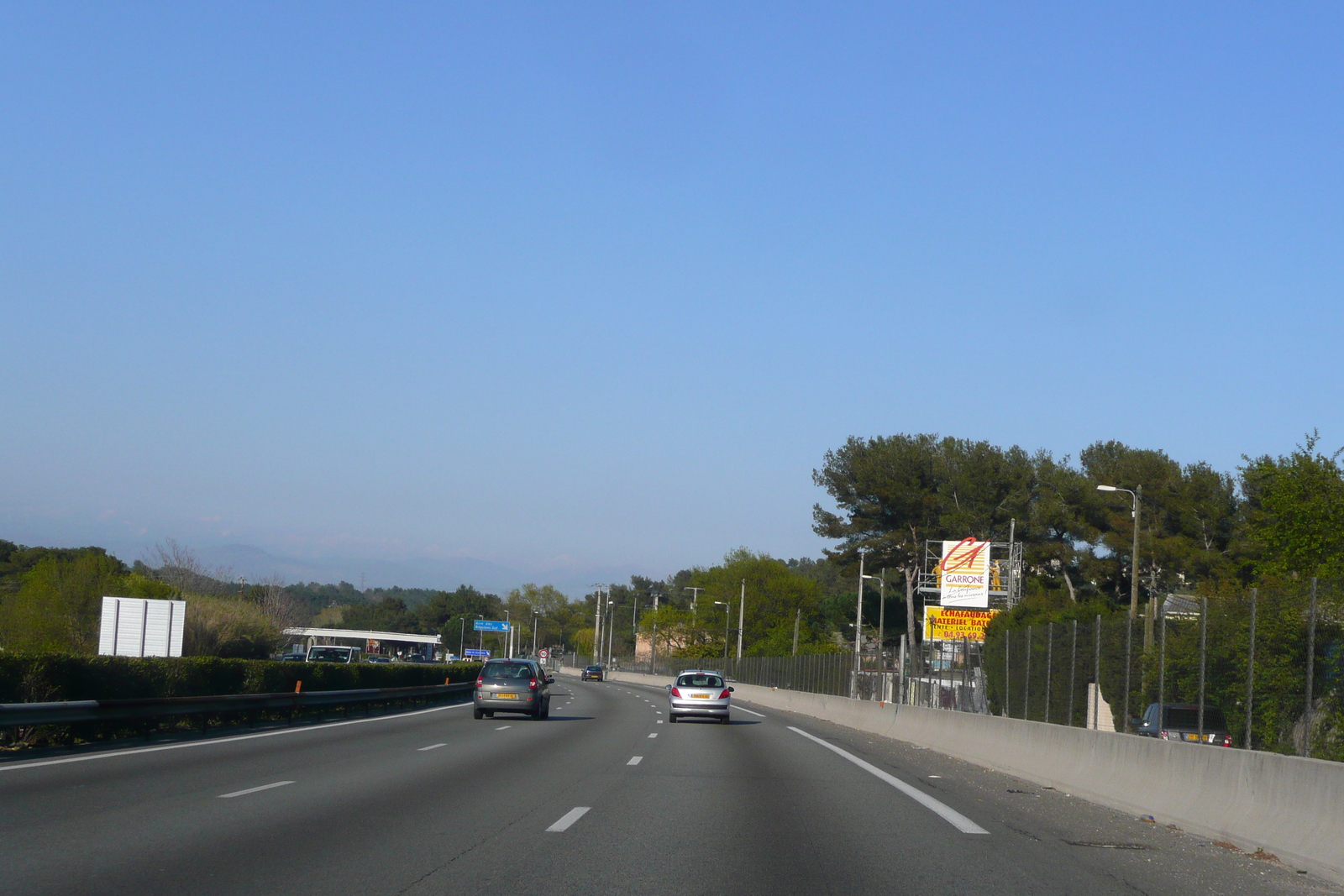 Photo France Côte d'Azur route de Cannes à Cagnes 2008-03 44