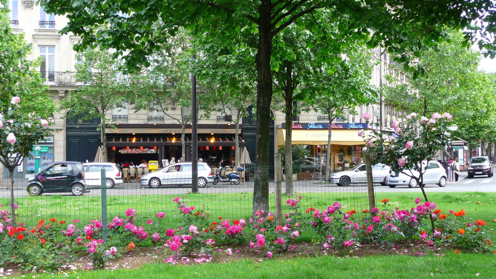 Photo France Paris 17eme Arrondissement Place Péreire 2007-05 40