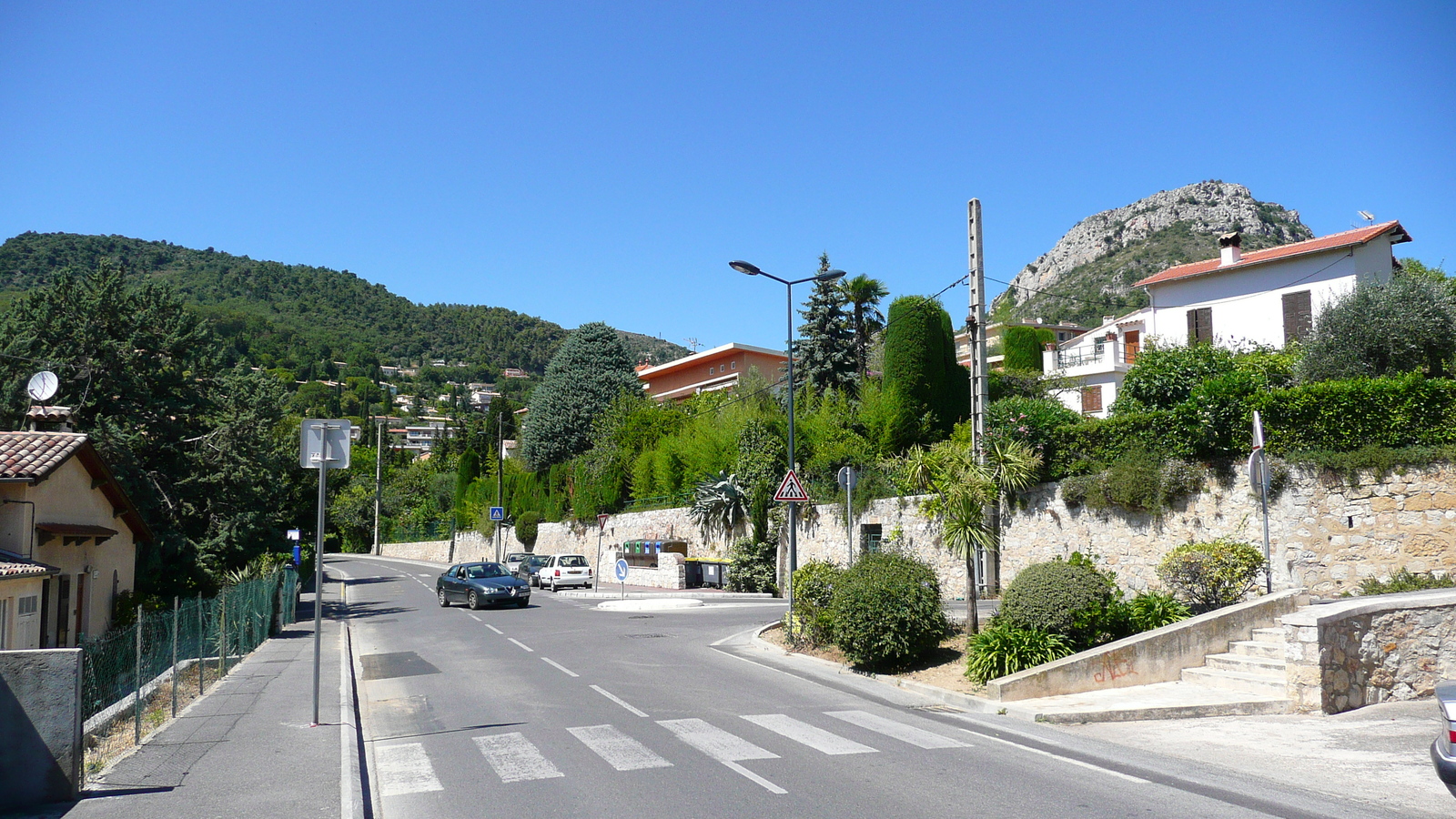 Photo France Vence Vence Ouest 2007-07 60