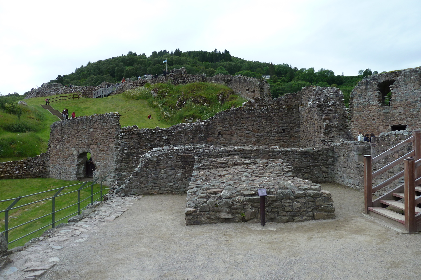 Photo Royaume-Uni Écosse Château de Urquhart(Loch Ness) 2011-07 5