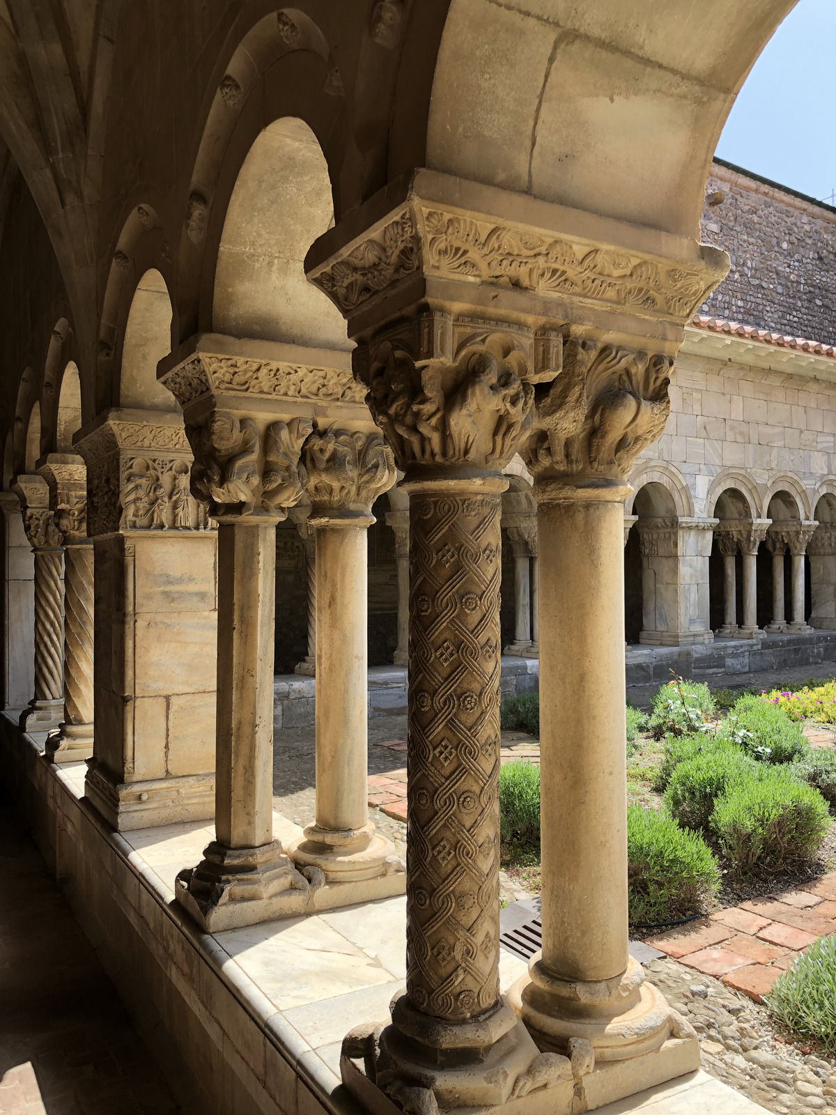 Photo France Elne 2018-04 86