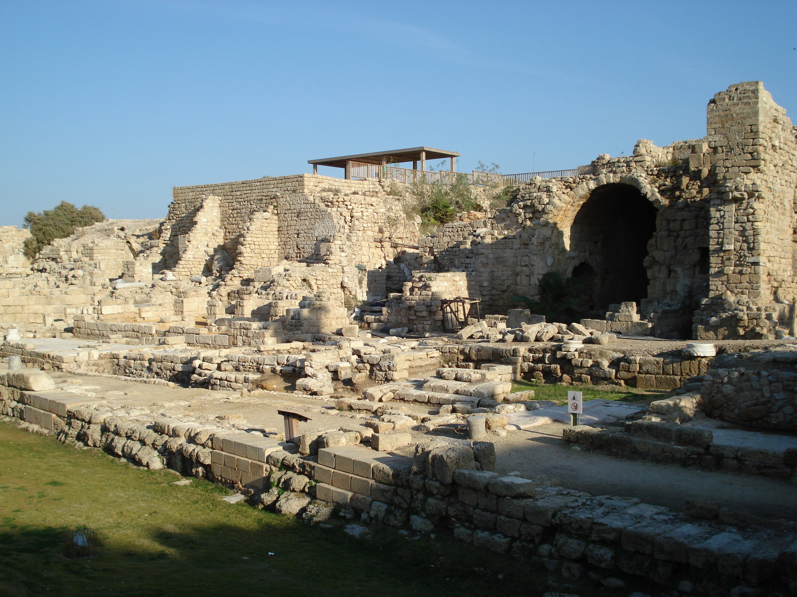 Photo Israel Caesarea 2006-12 34