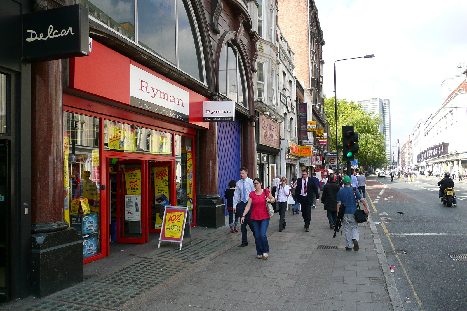 Photo Royaume-Uni Londres Tottenham Court Road 2007-09 61