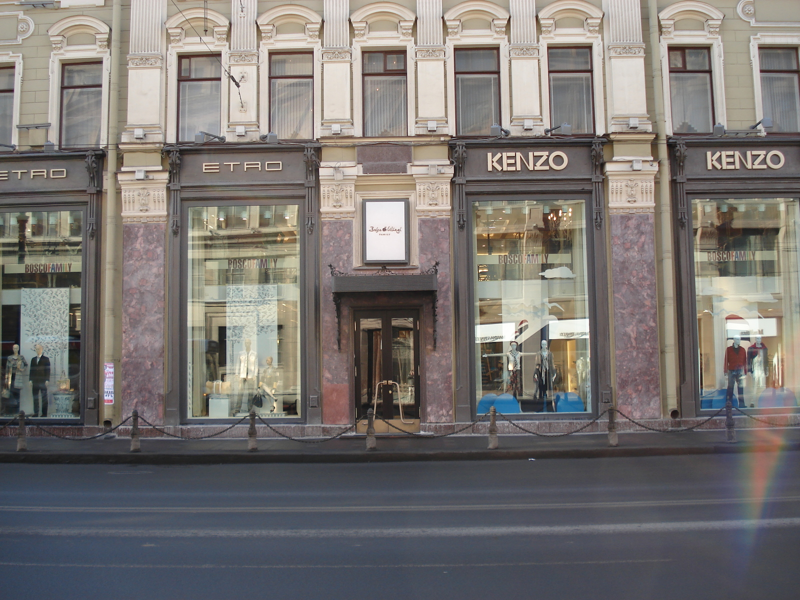 Photo Russie Saint-Pétersbourg Perspective Nevsky 2006-03 88