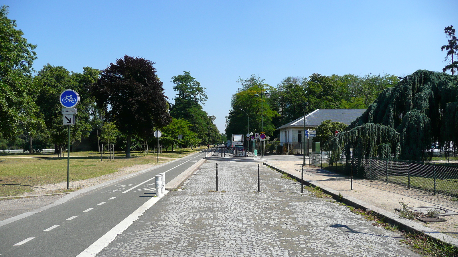 Photo France Paris Porte de la Muette 2007-08 11