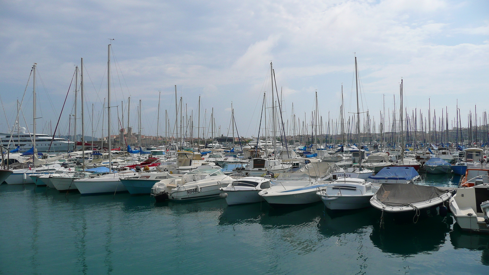 Photo France Antibes Port Vauban 2007-07 54