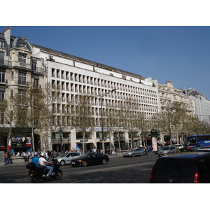 Photo France Paris Avenue des Champs Elysees 2006-04 1