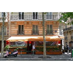 Photo France Paris Avenue Niel 2007-06 84