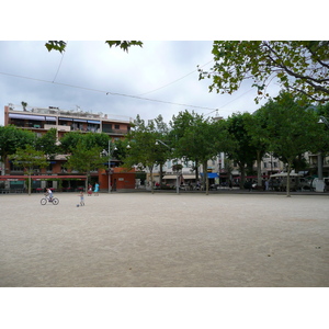 Photo France Vence Place du Grand Jardin 2007-07 21