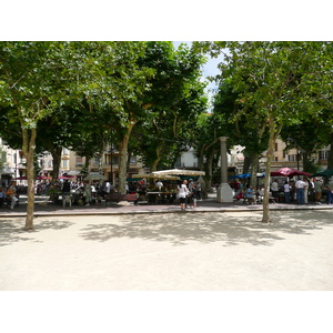 Photo France Vence Place du Grand Jardin 2007-07 30